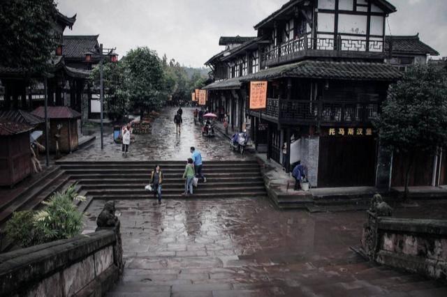 馨漫之舍战痘进行时：了解痤疮最常见的误区与正确护理方法